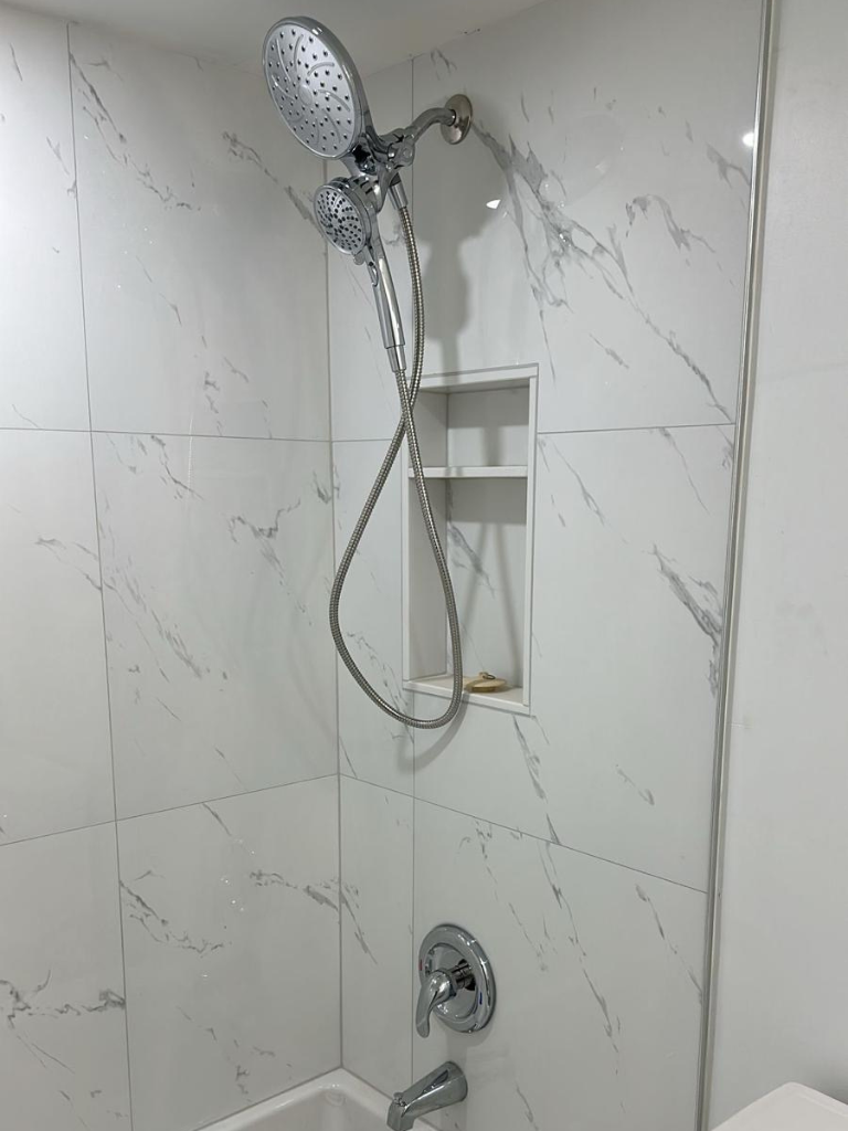 Emergency Shower Repair Plumbers in Saint-Laurent - Delta Plumbers