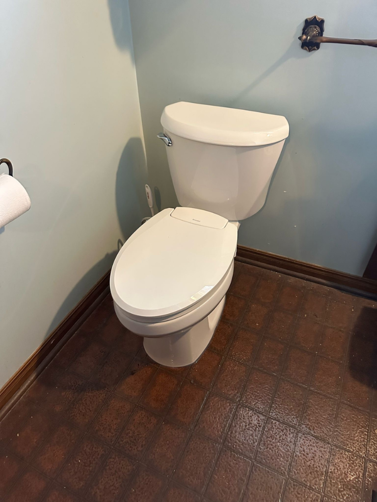 Toilet Repair Service by Professionals in Anjou - Delta Plumbers